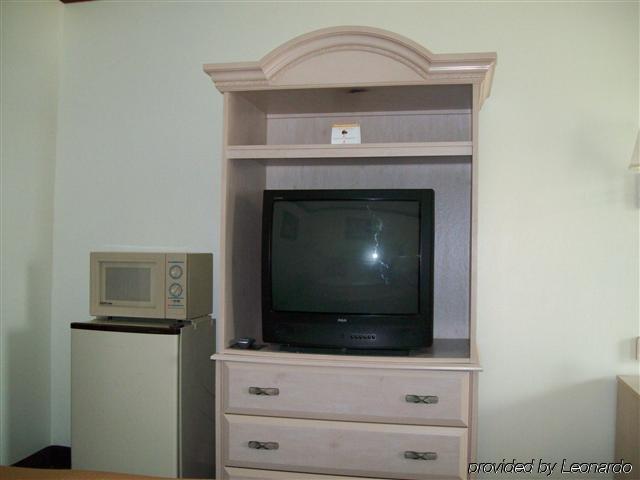 Economy Inn Cuyahoga Falls Habitación foto